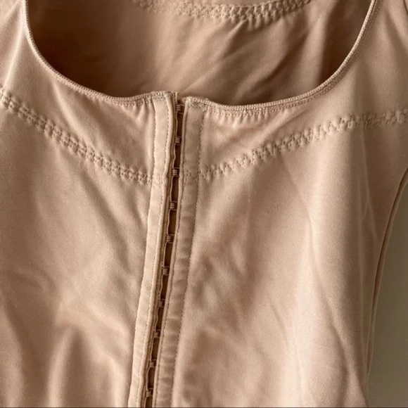 Shape-wear bra/top, Medium by Marcé - Picture 5 of 5